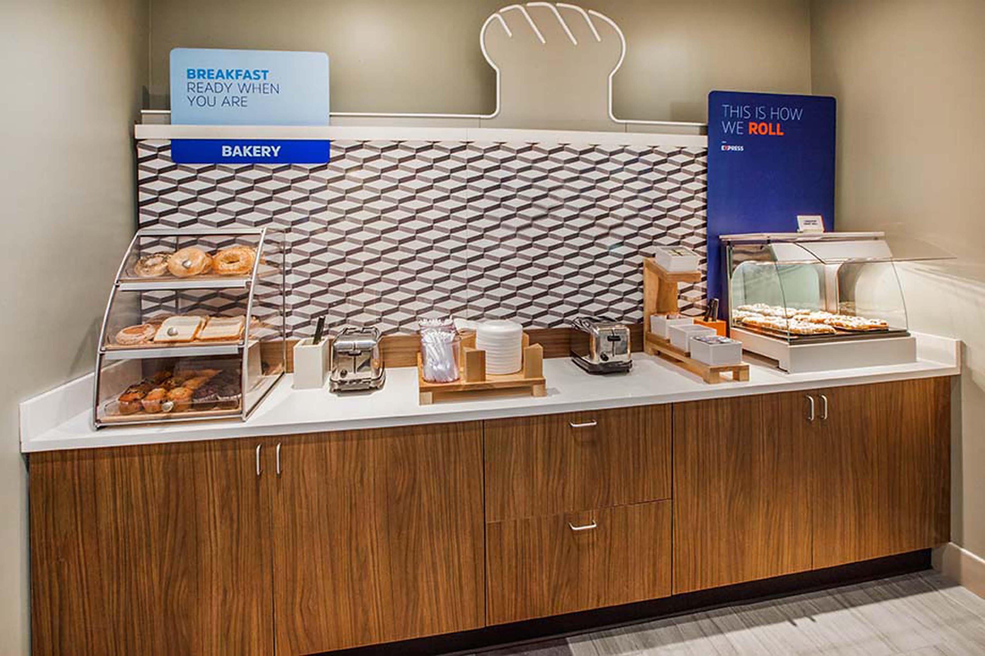 Holiday Inn Express Hotel & Suites Bartlesville By Ihg Экстерьер фото